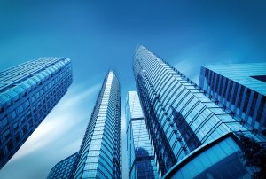 Big skyscraper as metaphor for "Large-scale merger of European banks"