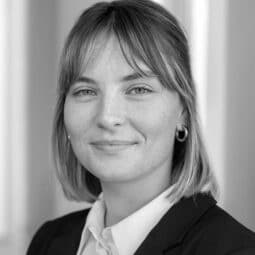 Jennifer Tenkamp / author BankingHub