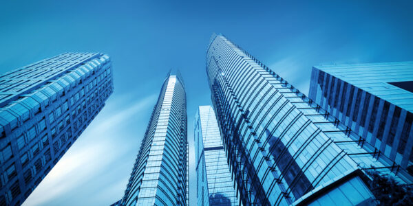 Big skyscraper as metaphor for "Large-scale merger of European banks"